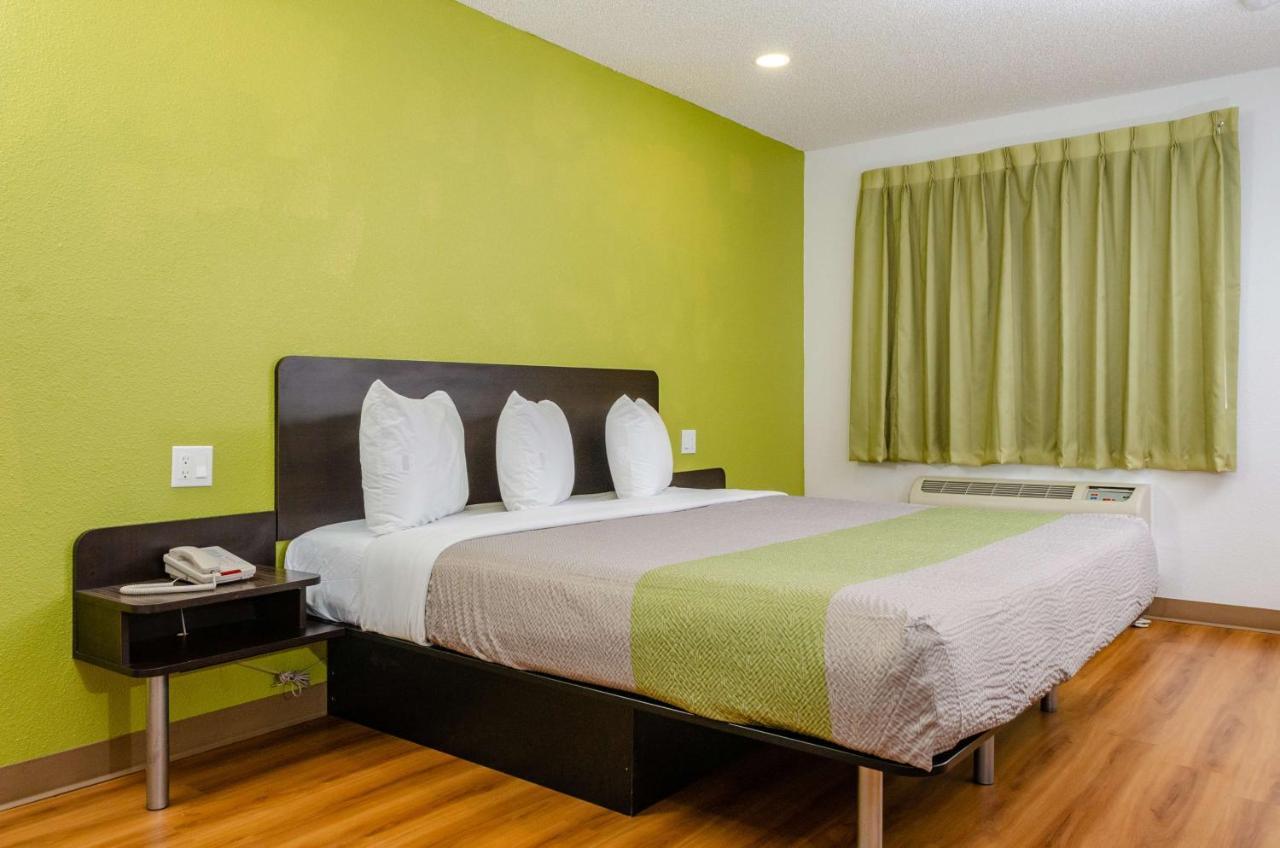 Studio 6-Fresno, Ca - Extended Stay Pinedale Exterior photo