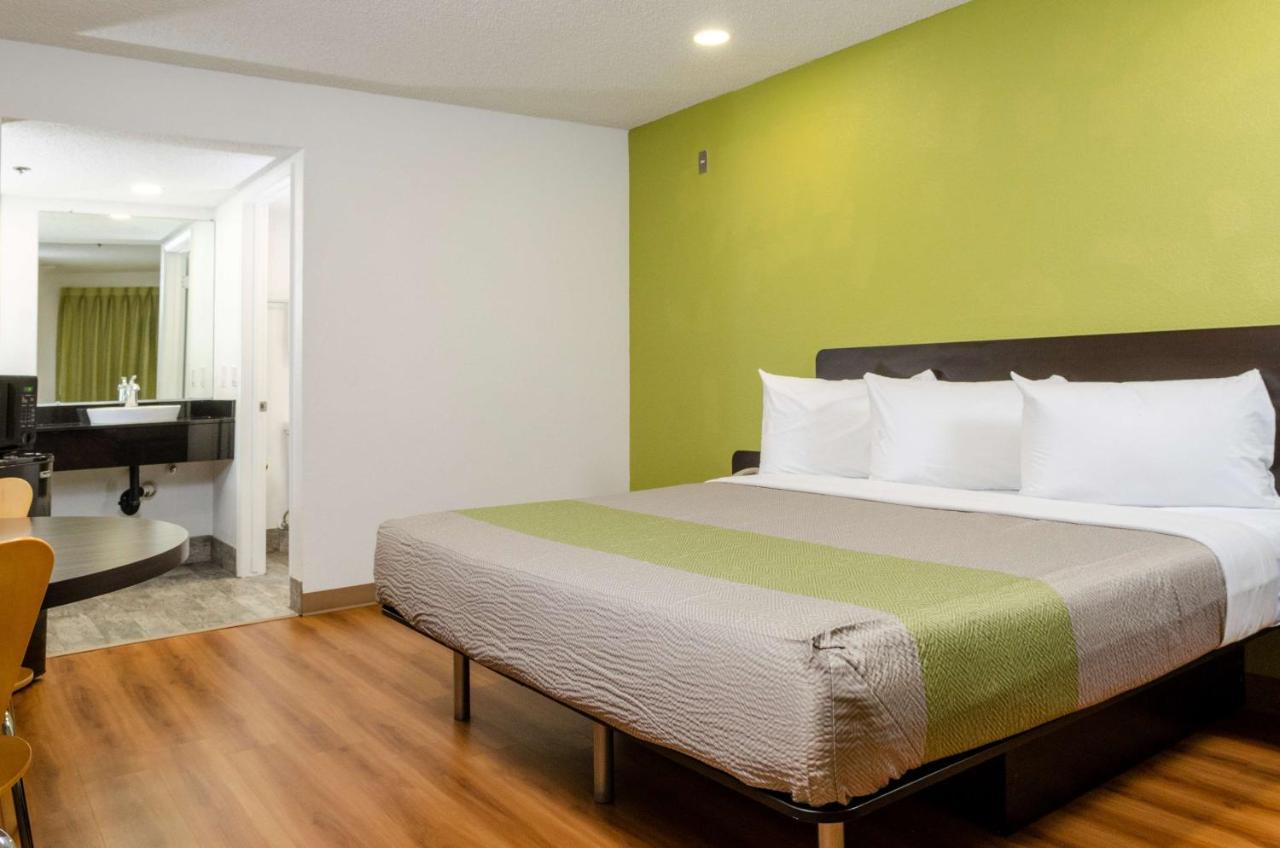 Studio 6-Fresno, Ca - Extended Stay Pinedale Exterior photo